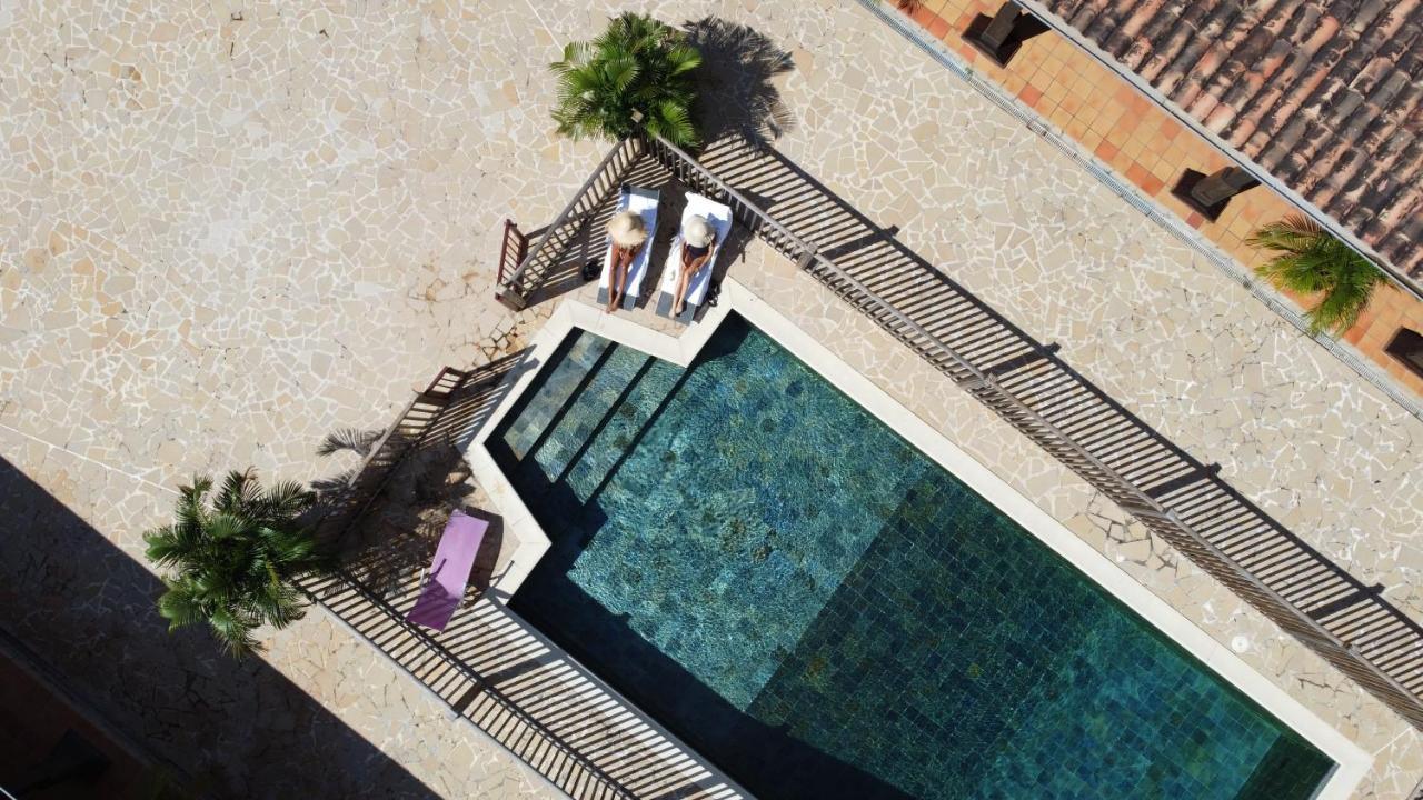 Domaine Du Chateau レ・トロワ・イレ エクステリア 写真