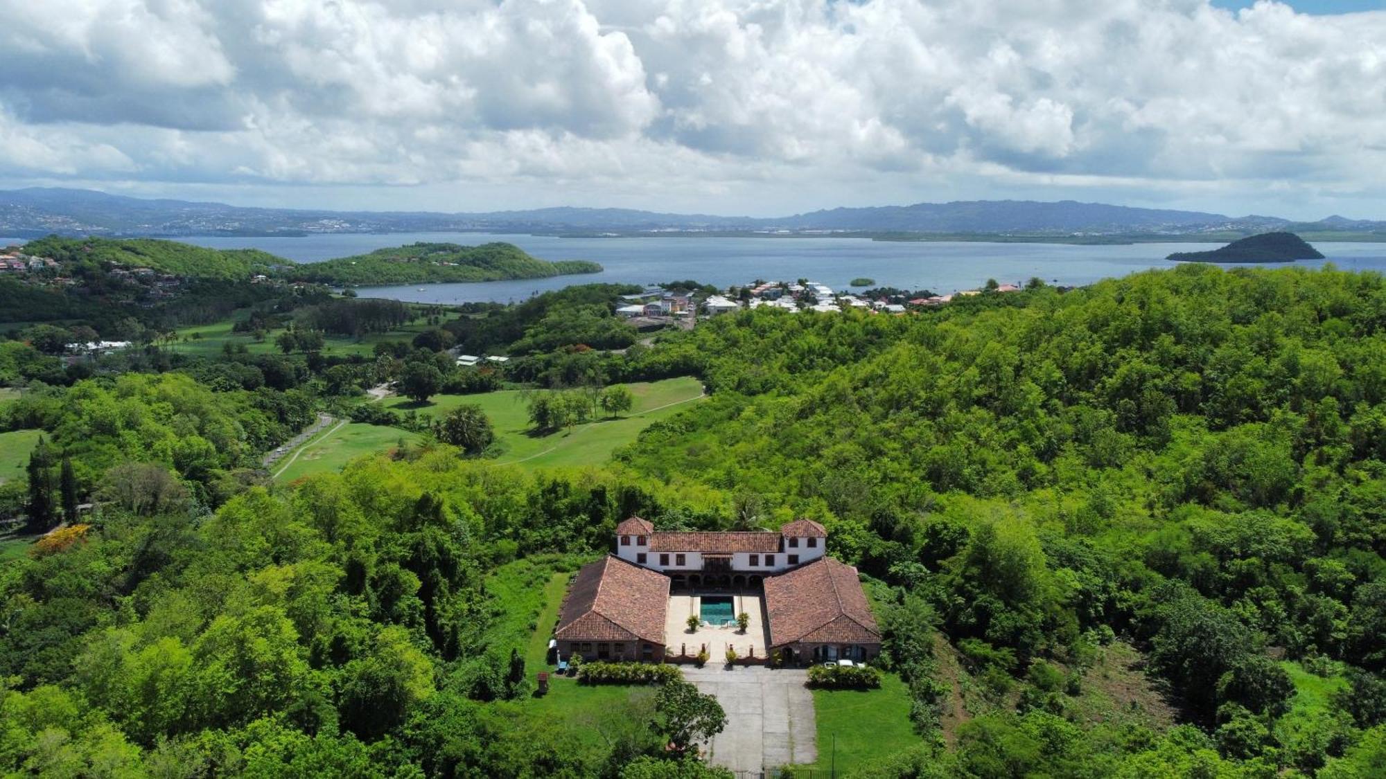 Domaine Du Chateau レ・トロワ・イレ エクステリア 写真